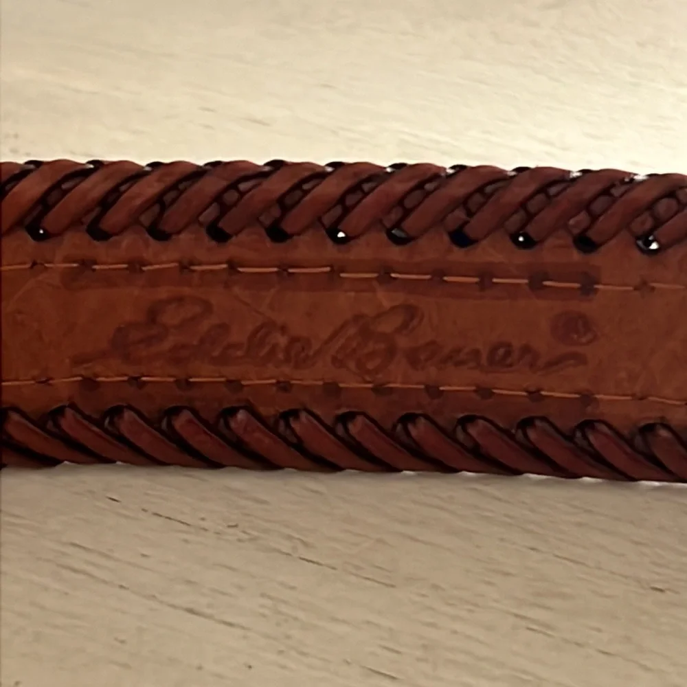 ‘90’s Eddie Bauer beaded western belt silver plated buckle size 28